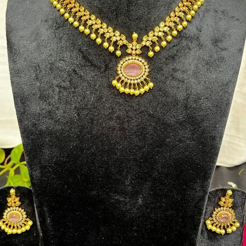 Pink Pearl Choker - Image 2