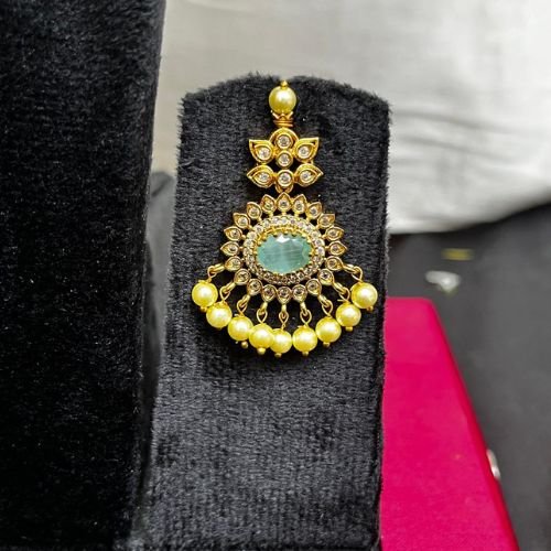 Green Pearl Choker - Image 3